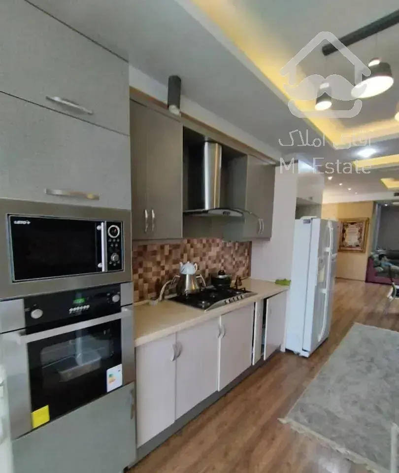 آپارتمان ۲۰۰ متر سه خوابه مستر با جکوزی در کوهک