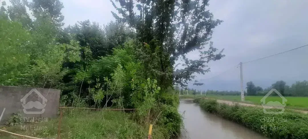 خانه کلنگی ۴۳۰ متری ۱۰ دقیقه ای ساحل