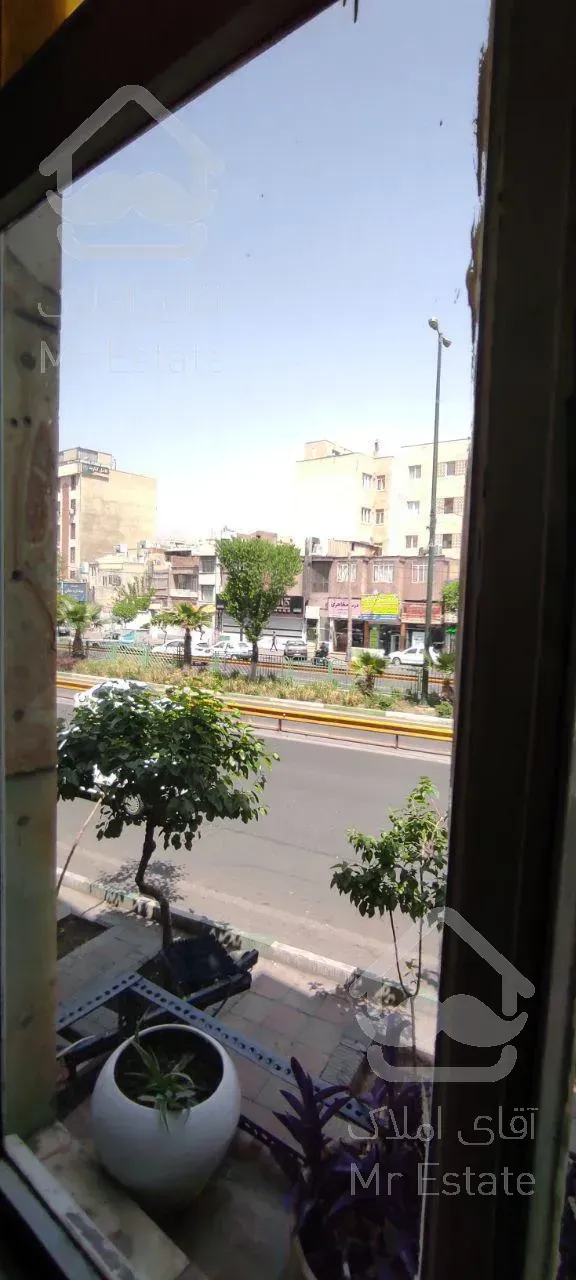 ملک کلنگی اداری و مسکونی با بهترین نورگیری