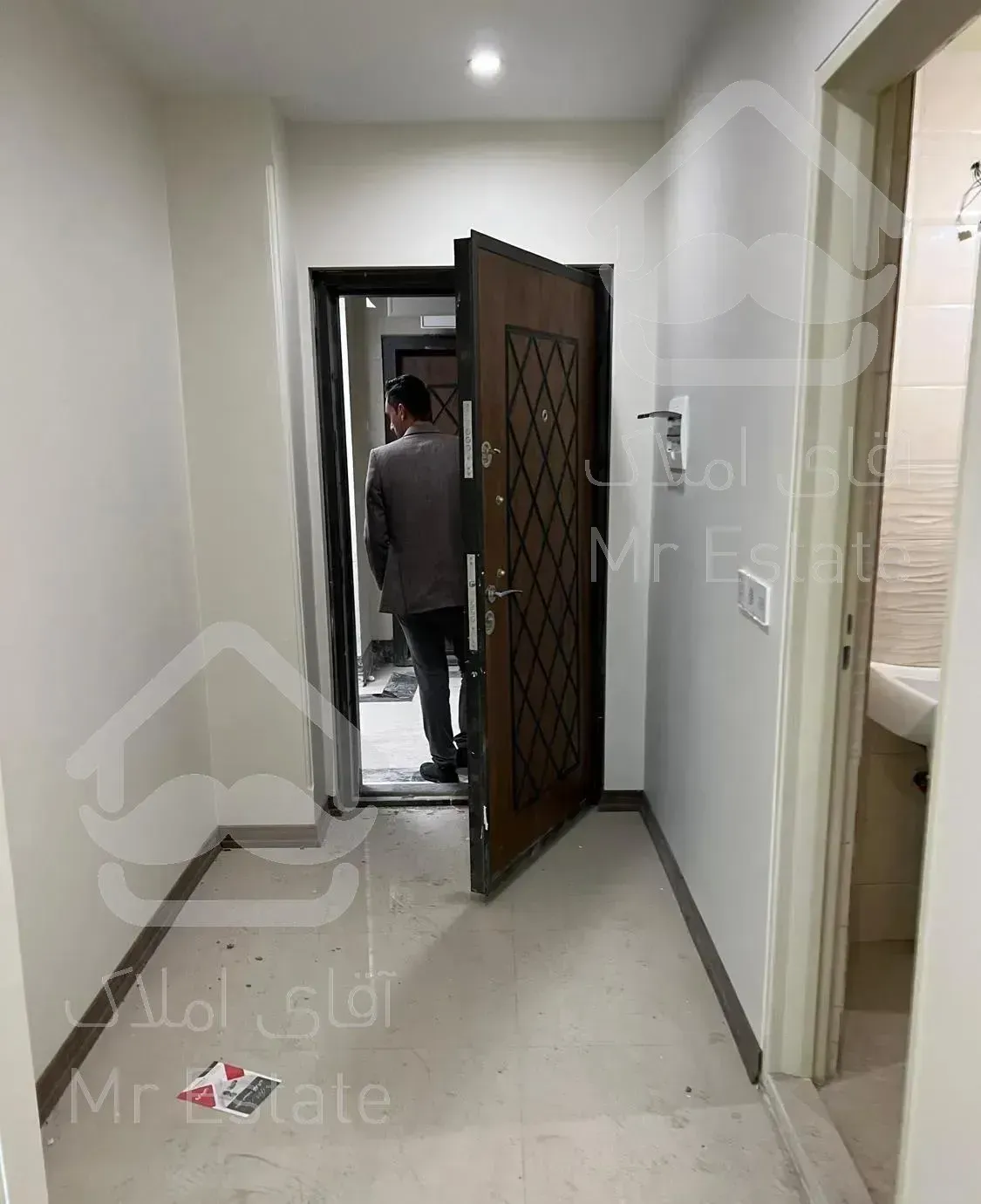 فروش واحد در خرازی بلوک‌های هوافضا با متریال