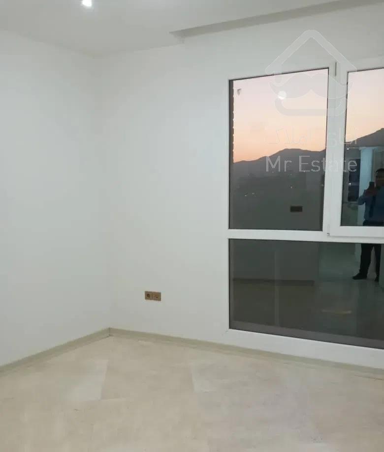 140متر سه خوابه ازگل