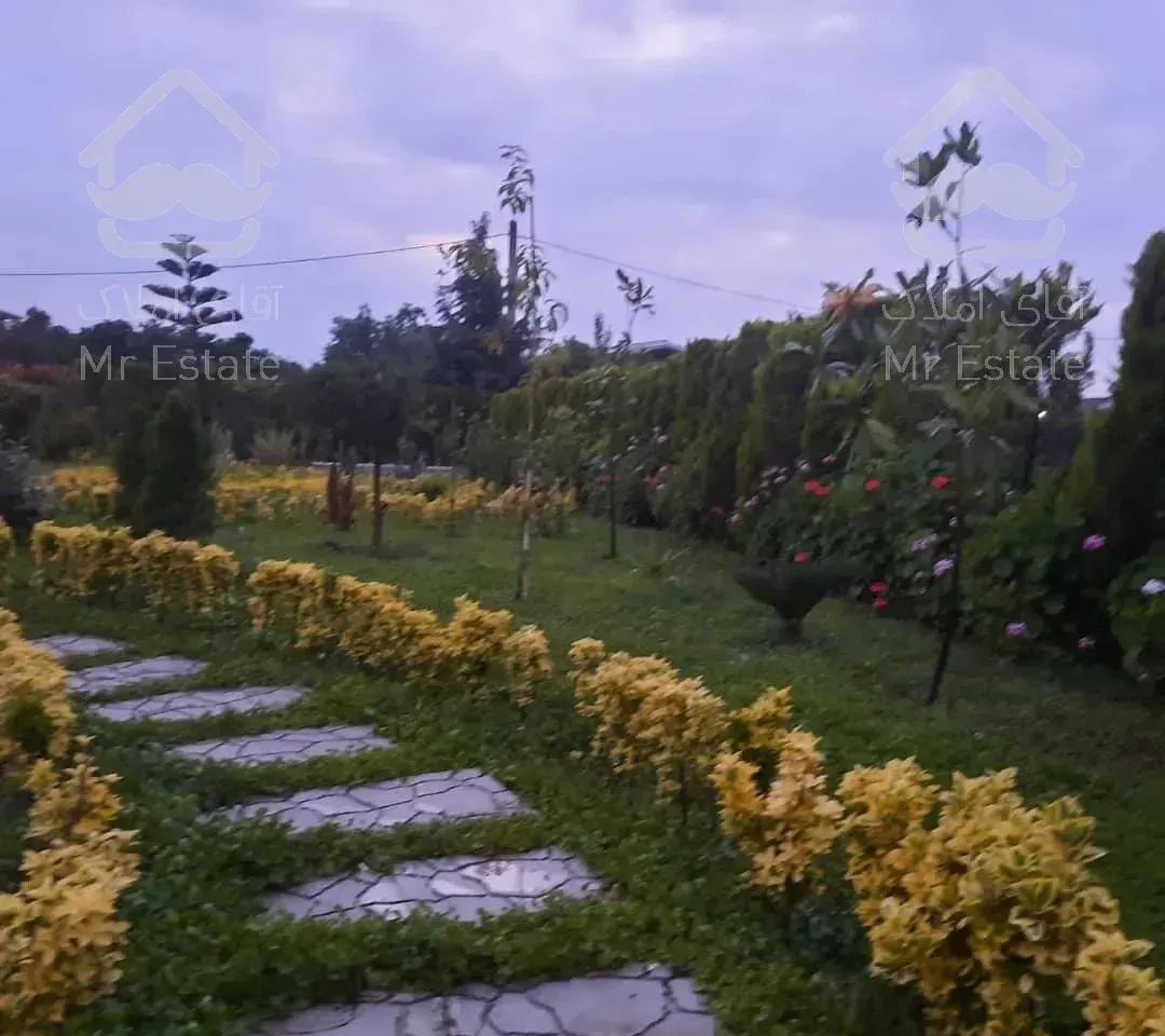 ویلا شهرکی 170 متری با فضای سبز