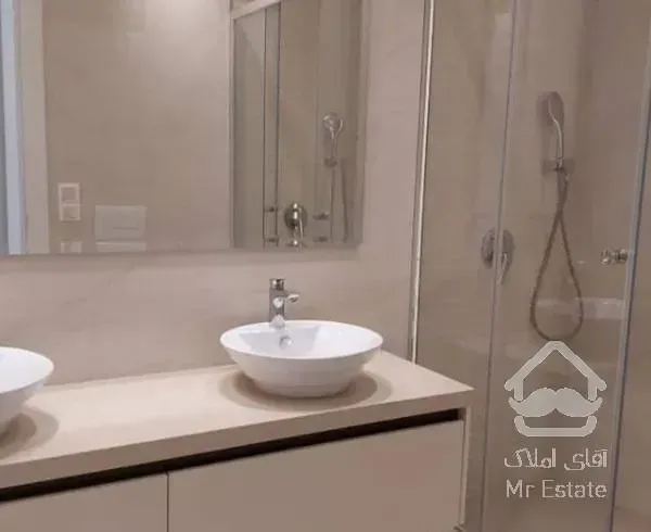 ۲۰۰ متر نیاوران برج باغ مدرن