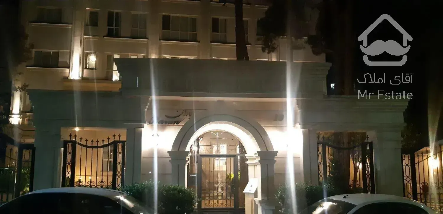 کاخ سازان 112 متر قلهک پنت هاوس مبله مشابه قصر