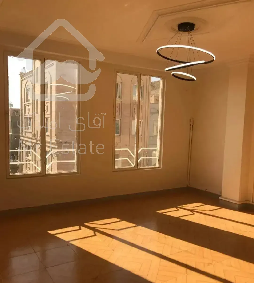 48متر نقلی فول بازسازی سالن پرده خور پارکینگ دار