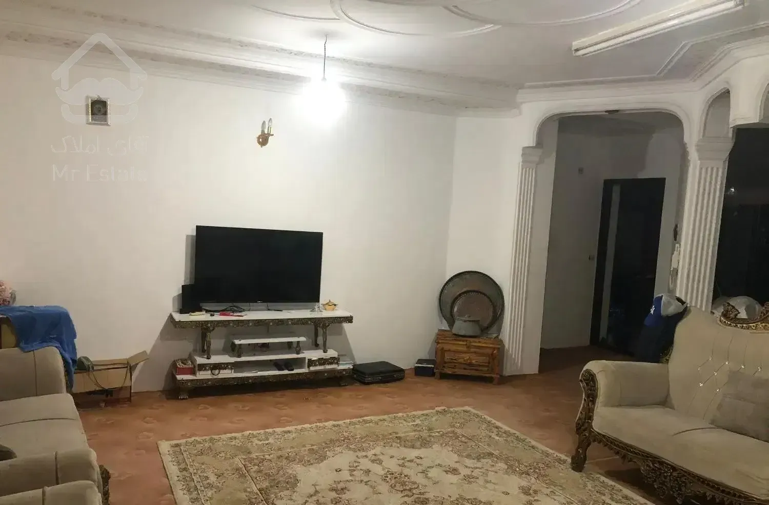 واحد ۱۱۰متری دوخواب طبقه همکف اکباتان نور