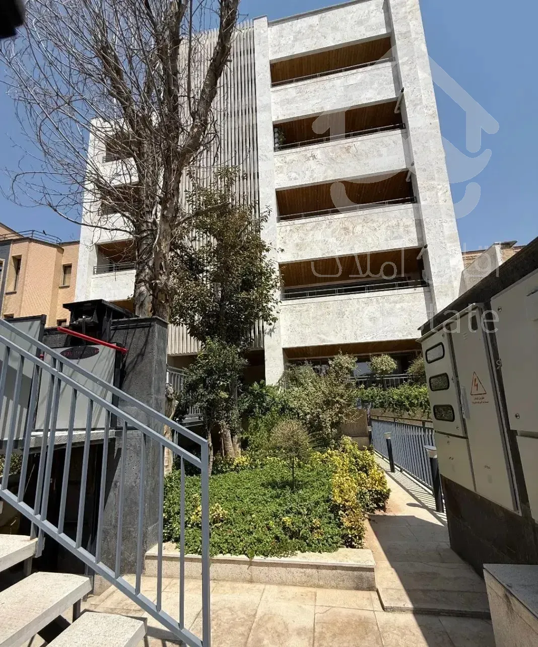آپارتمان۲۳۰متری۳خواب تکواحدی تاپ لوکیشن معالی آباد