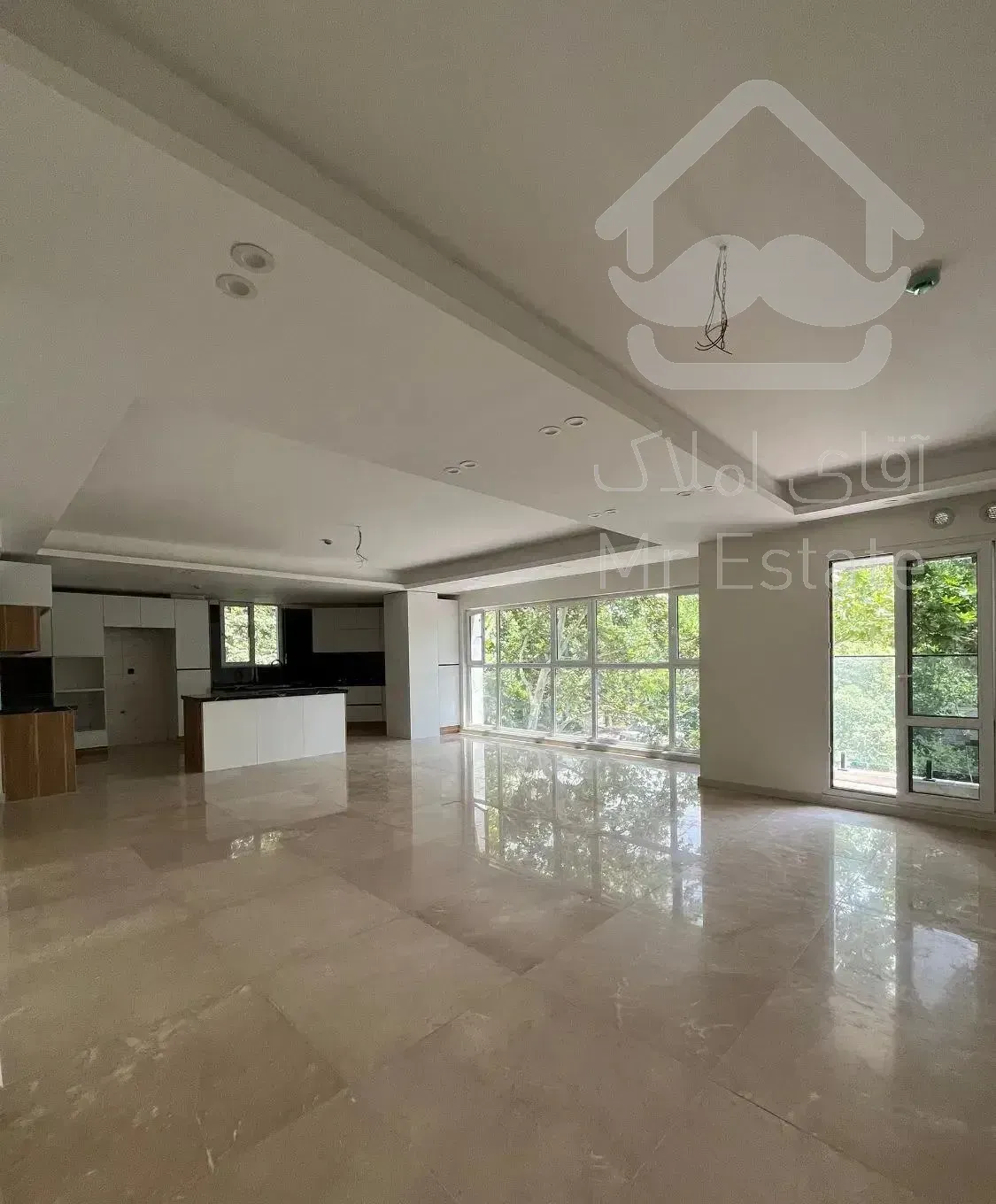 آپارتمان ۳۲۰متر/۴خ/فول مشاعات/صالح حسینی