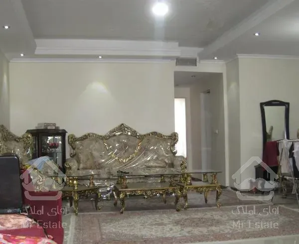 106متر ، سالن پرده خور ، 6سال ساخت ، کوچه رسایی