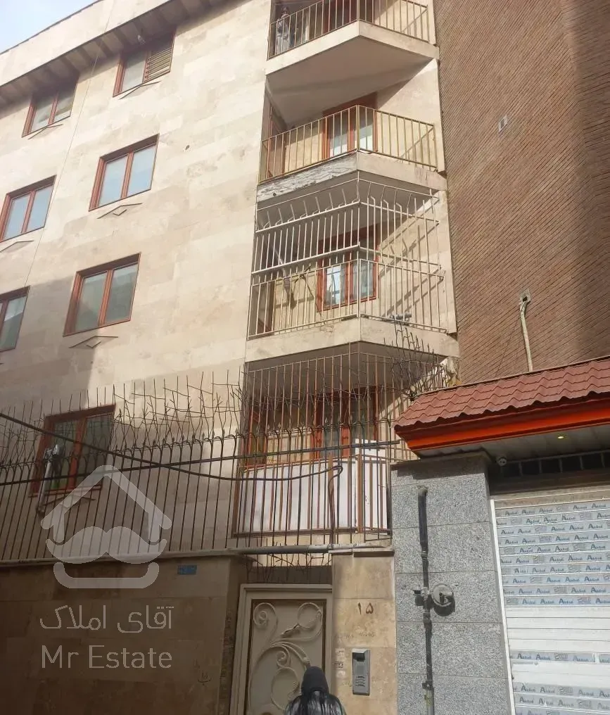 فروش آپارتمان ۶۵ متری نزدیک مترو خیام