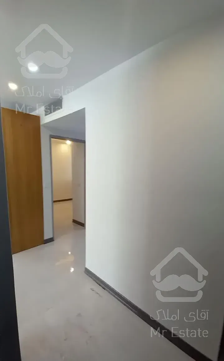 ۱۰۵ متر ۲۰ متر تراس ۴ متر مطبخ جداگانه فاز ۸