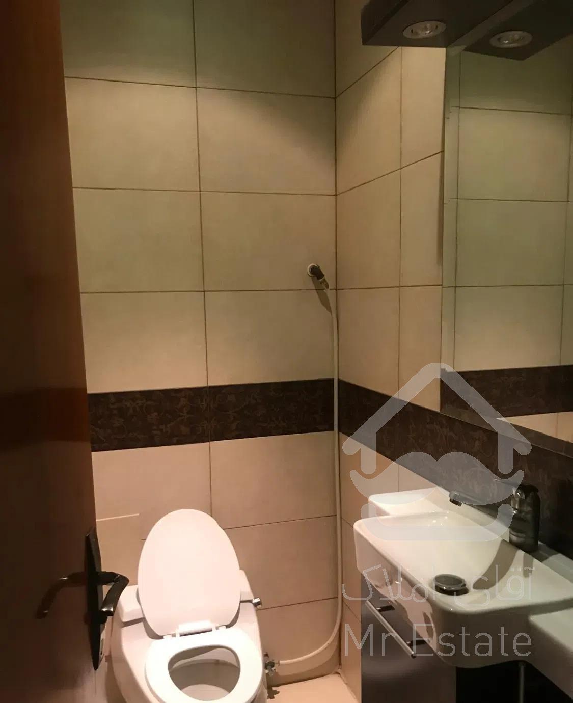 ٨٥ متر اوین