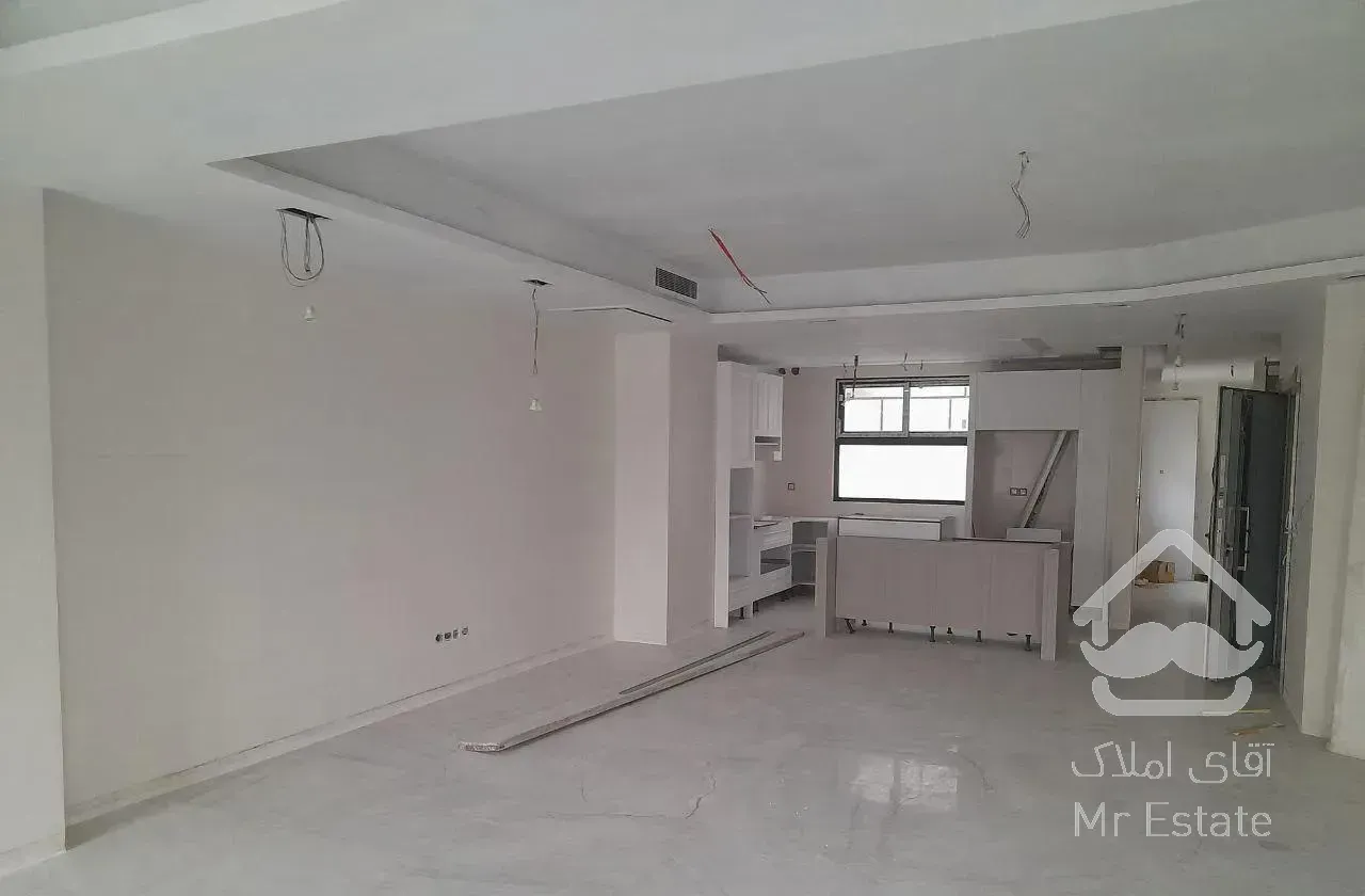 آپارتمان ۱۵۴ متر ۳ خوابه با روف گاردن