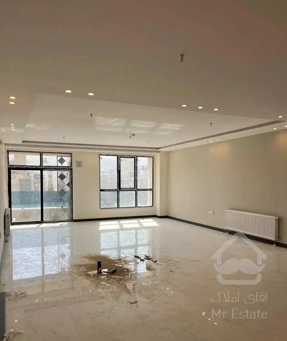 آپارتمان ۱۲۵ متر/ ویلای شش/ طبقه ۵/دوخواب/لابی