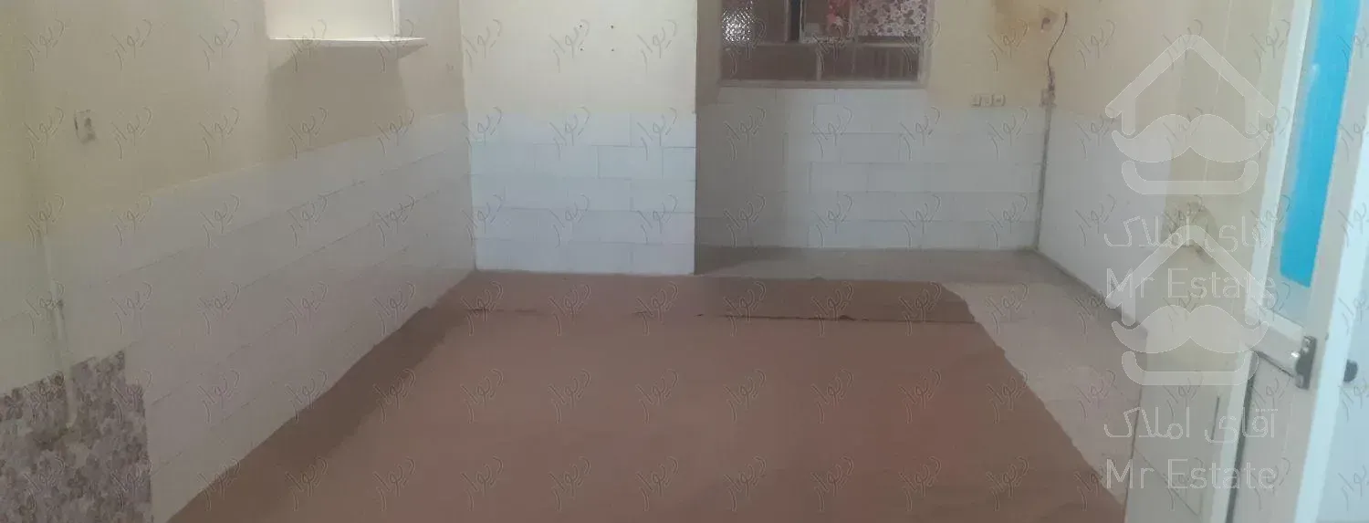 منزل همکف آزادشهر