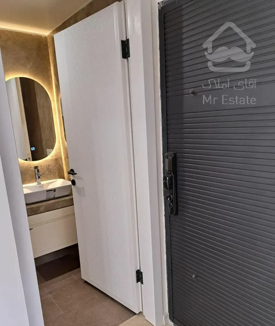 ۹۴ متری ۲ خواب وردآورد خیابان ولیعصر /سند آماده