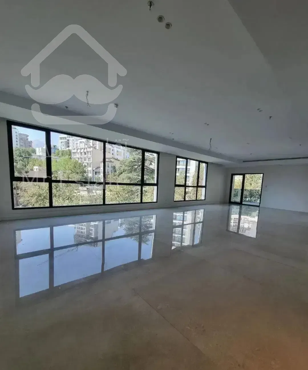 قصری مدرن و لوکس در تاپ لوکیشن اباذر