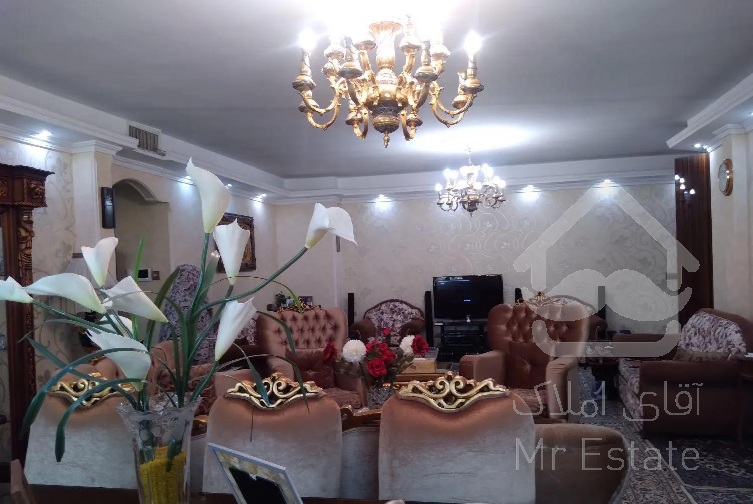 اپارتمان ۱۱۲/۵ فول با دو انباری سندی خ ۱۵۰ شرقی