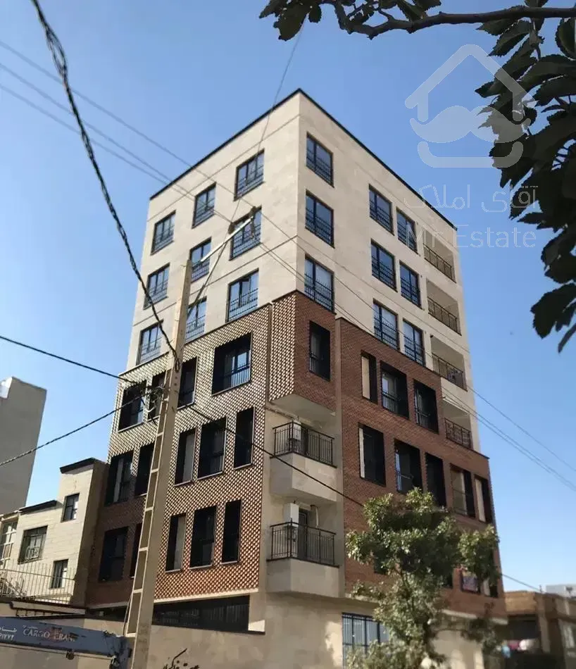 واحد ۱۳۷ متری بلوار ۹ دی خشک سه خواب