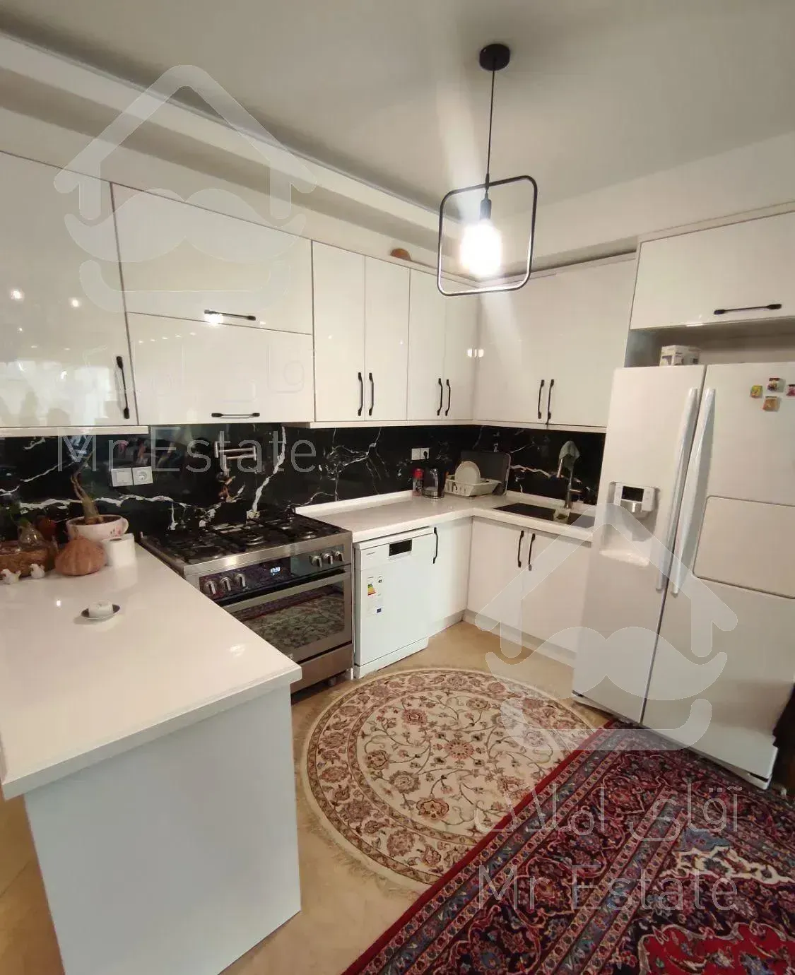 ۹۰متر اوین کچویی خوش نقشه غرق در نور