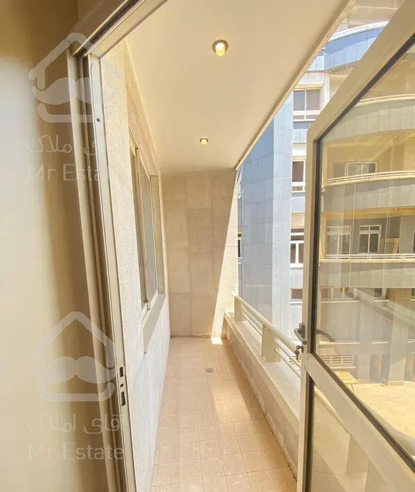 کامرانیه شمالی 200 متر 3 خوابه