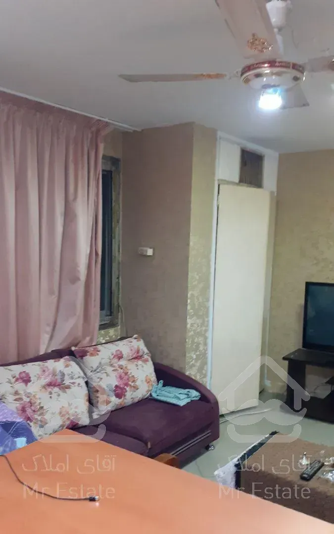 واحد تک واحدی طبقه همکف کلا 7 واحد