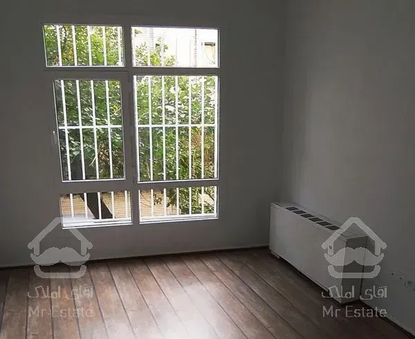 فرشته 213 متر خوش نقش و نورگیر