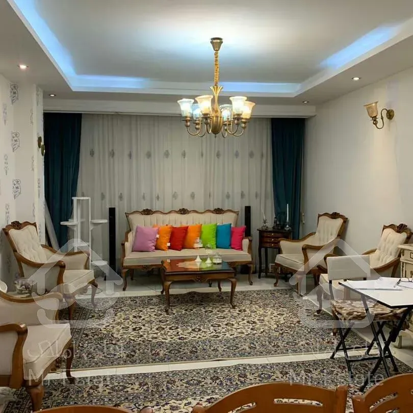 93 متر 2 خوابه نوسازی بسیار شیک شده