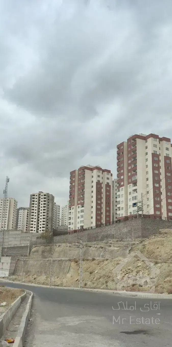 ۸۵ متر آپارتمان دو خوابه فاز۵ پردیس