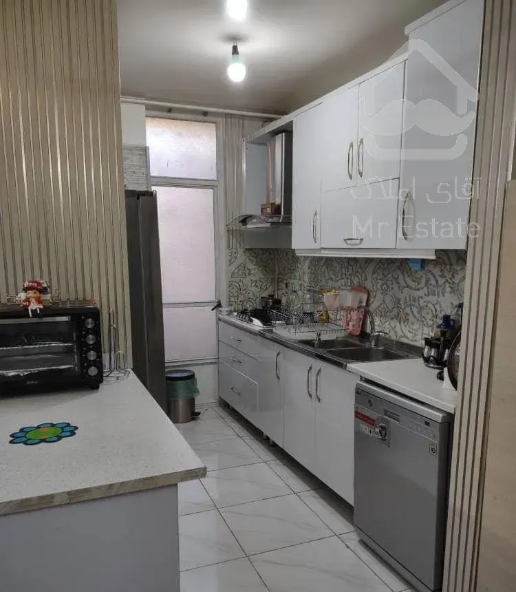 پیروزی / کلینی ۶۴متر / انباری بالکن