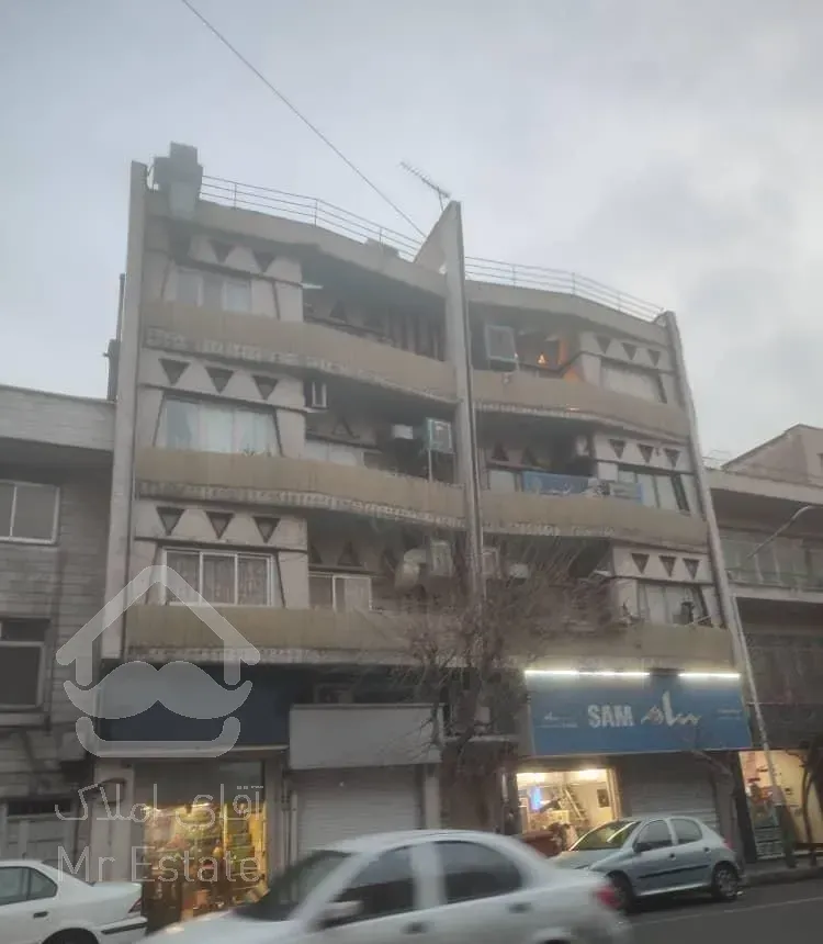 فروش آپارتمان ۹۱ متری ۲ خوابه طبقه ۲ در بهارستان