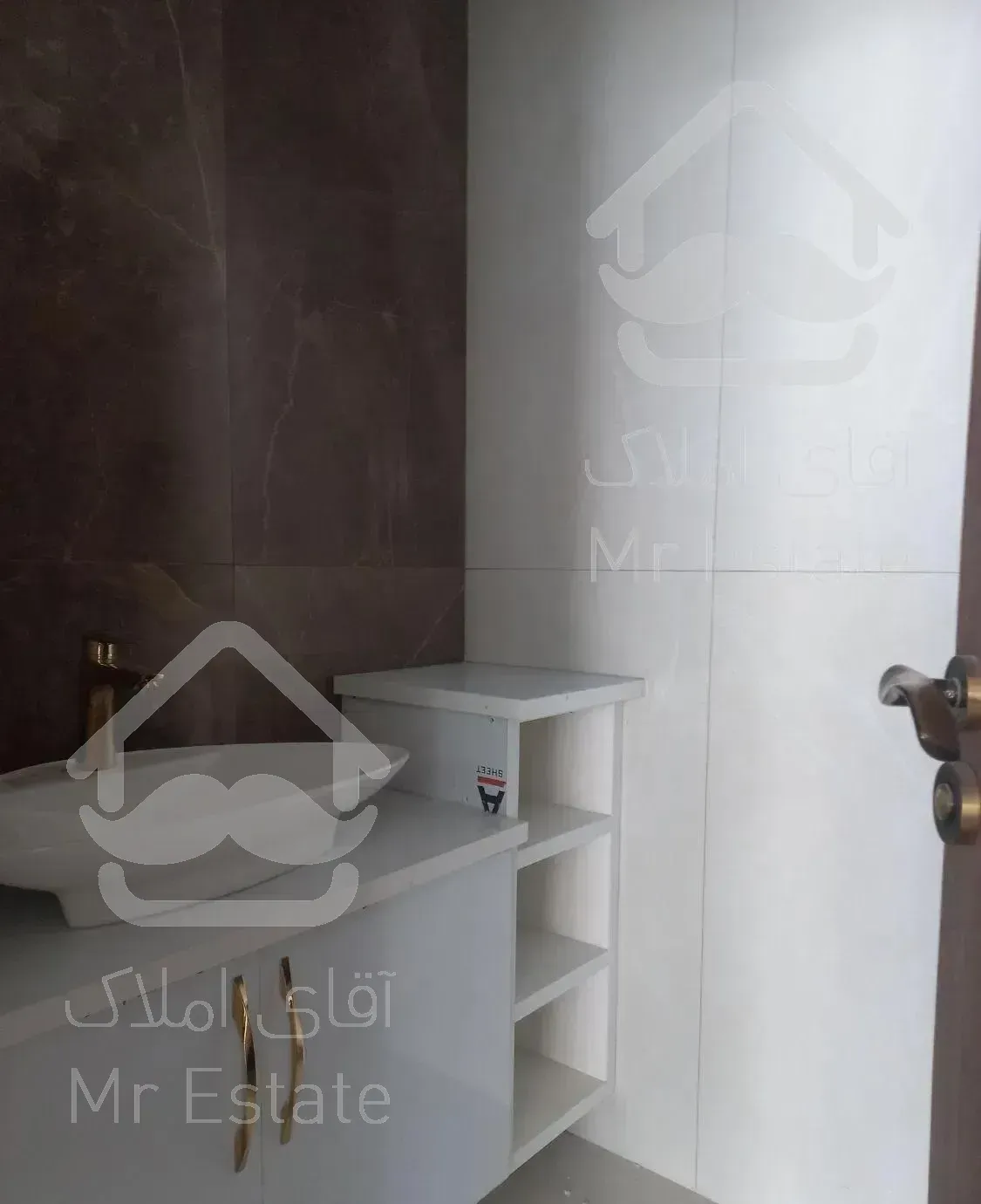 برج مجلل و  تریتیوم /۱۵۸ متر/۳ خواب مستر دار