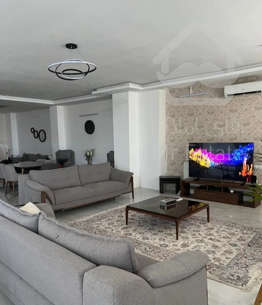 آپارتمان ۲۴۰ متری مدرن در اقبال