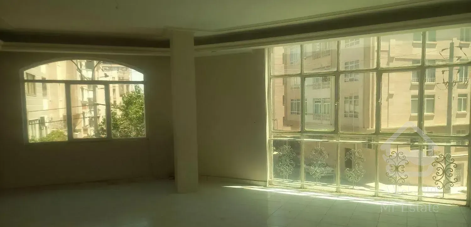 ۱۳۵متر ۳خوابه با آسانسور *هنرستان-صارمی*