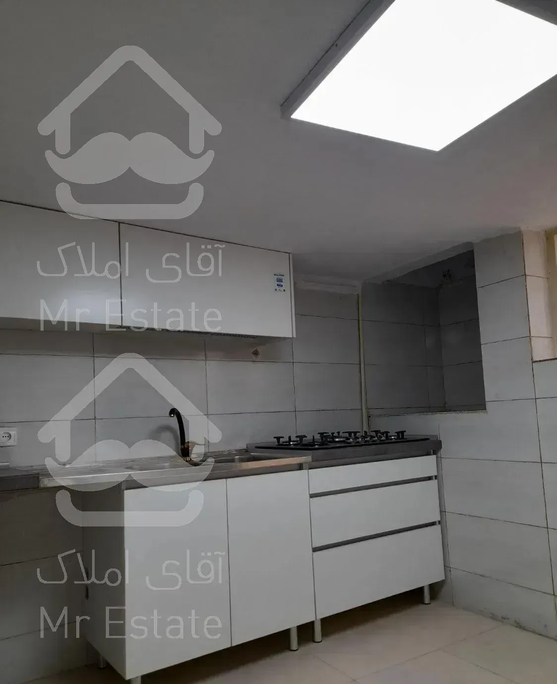 آپارتمان ۸۰ متری ده ونک