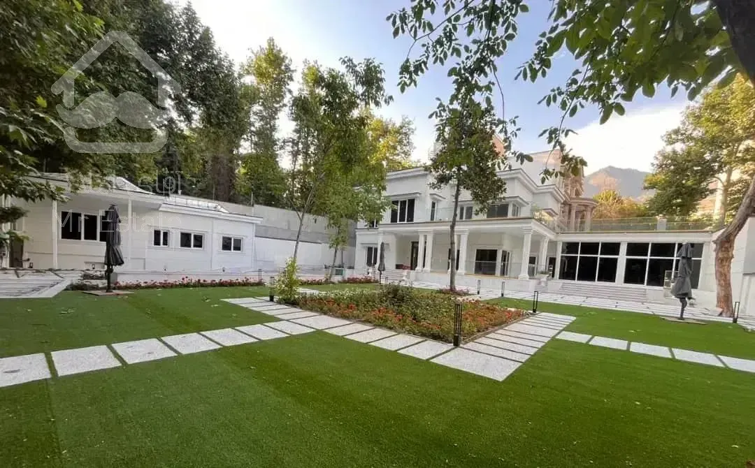 آپارتمان ۱۱۶ متری ۳ خوابه با حیاط اختصاصی