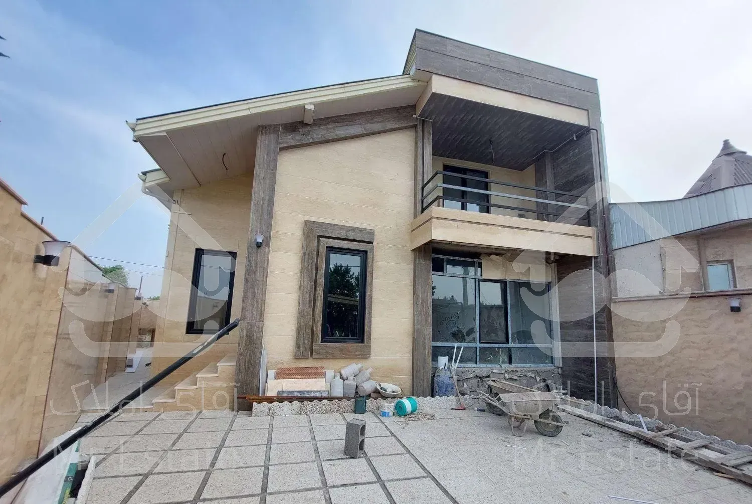 ویلامدرن۱۵۰متربنااستخرسرپوشیده۴فصل منطقه ساحلی