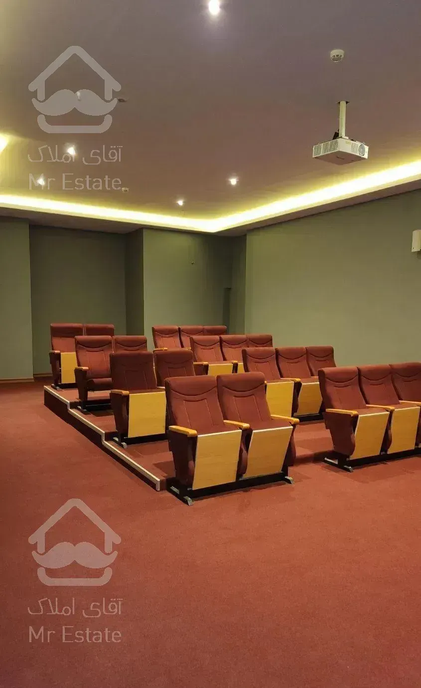 ۹۵ متر / دوخواب/ سالن پرده خور قدی/ فول مشاعات