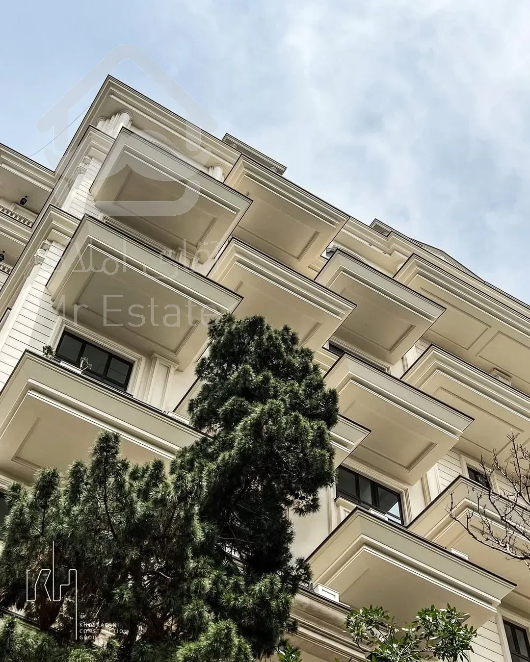 پنت هاوس ۴۲۰متری ۴خواب برج کلاسیک نیاوران گلسنگ