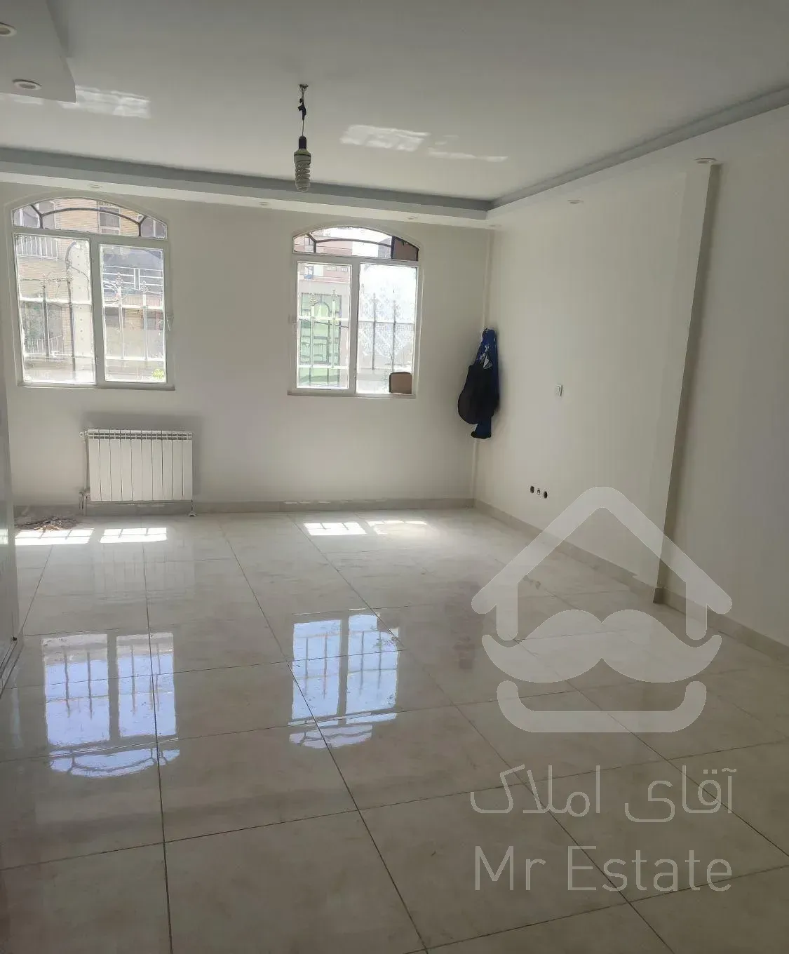 ۶۵ متر ۲ خواب  طبقه اول  با پارکینگ