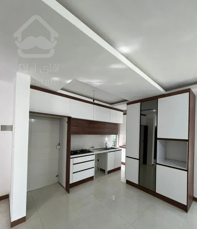 فروش ویلا مدرن ۳۰۰ متر ۲ طبقه زیر قیمت منطقه فول