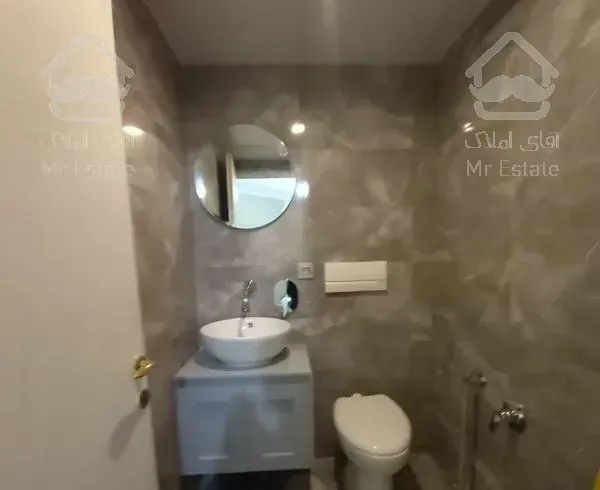 ولنجک ۱۵۲ متر طبقات بالا با ویوی‌ شهر+ ۲ پارکینگ