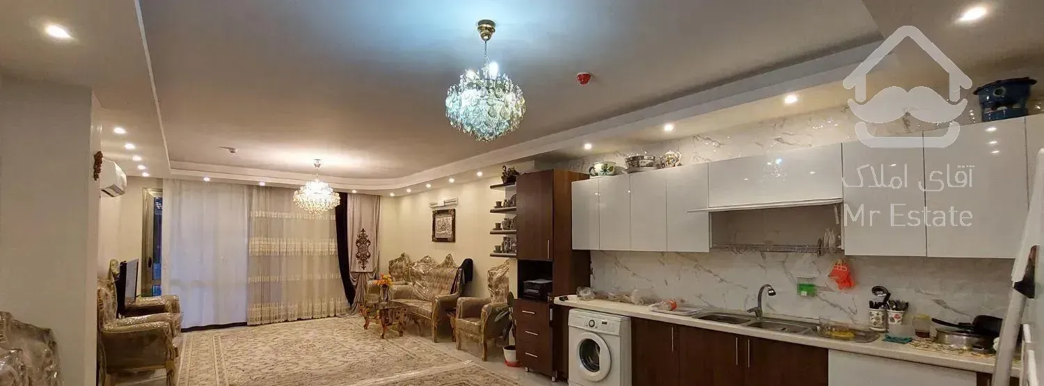 آپارتمان ۱۰۰ متری/۲خوابه/بر خیابان باهنر