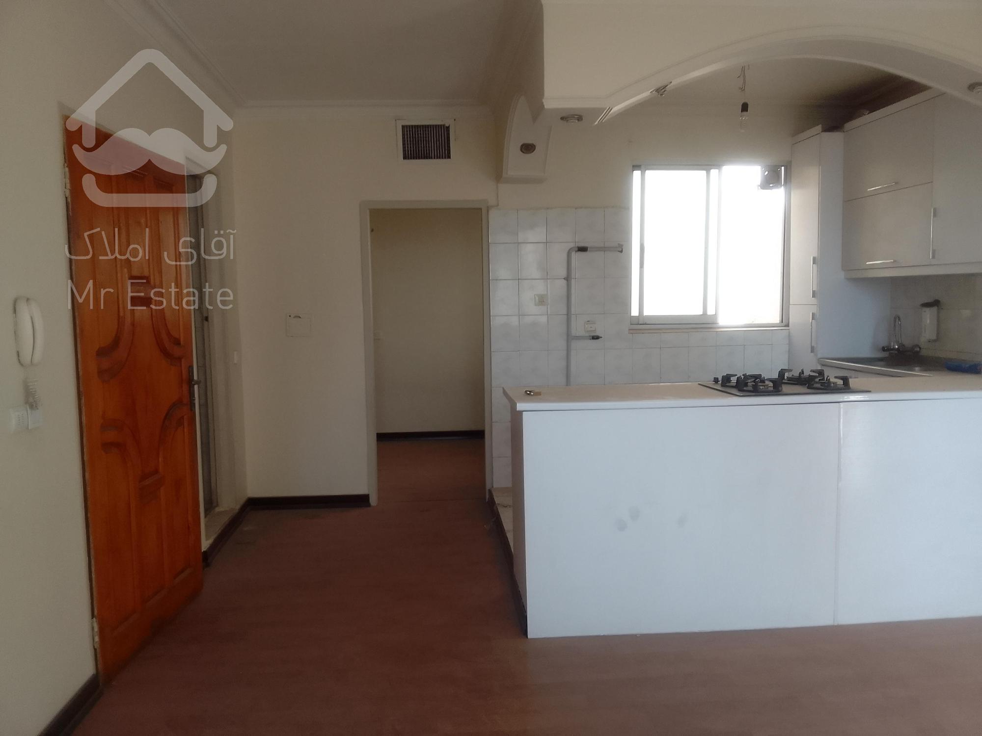 ۴۶مترفوق پارکینگ دار