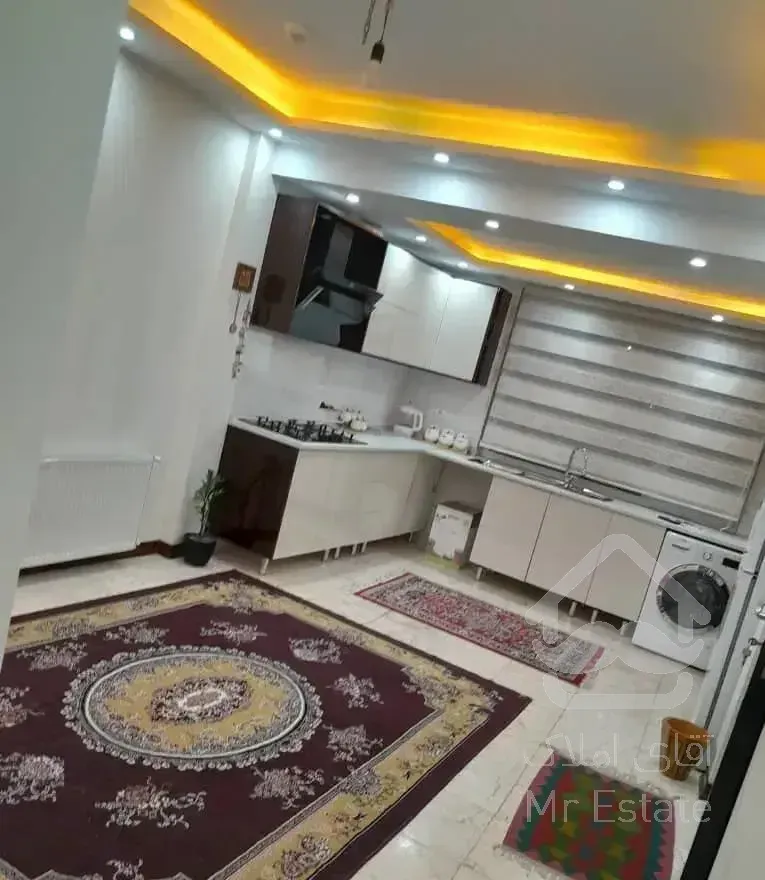 ۵۰متر/یک خواب/فاصله تا مترو پنج دقیقه