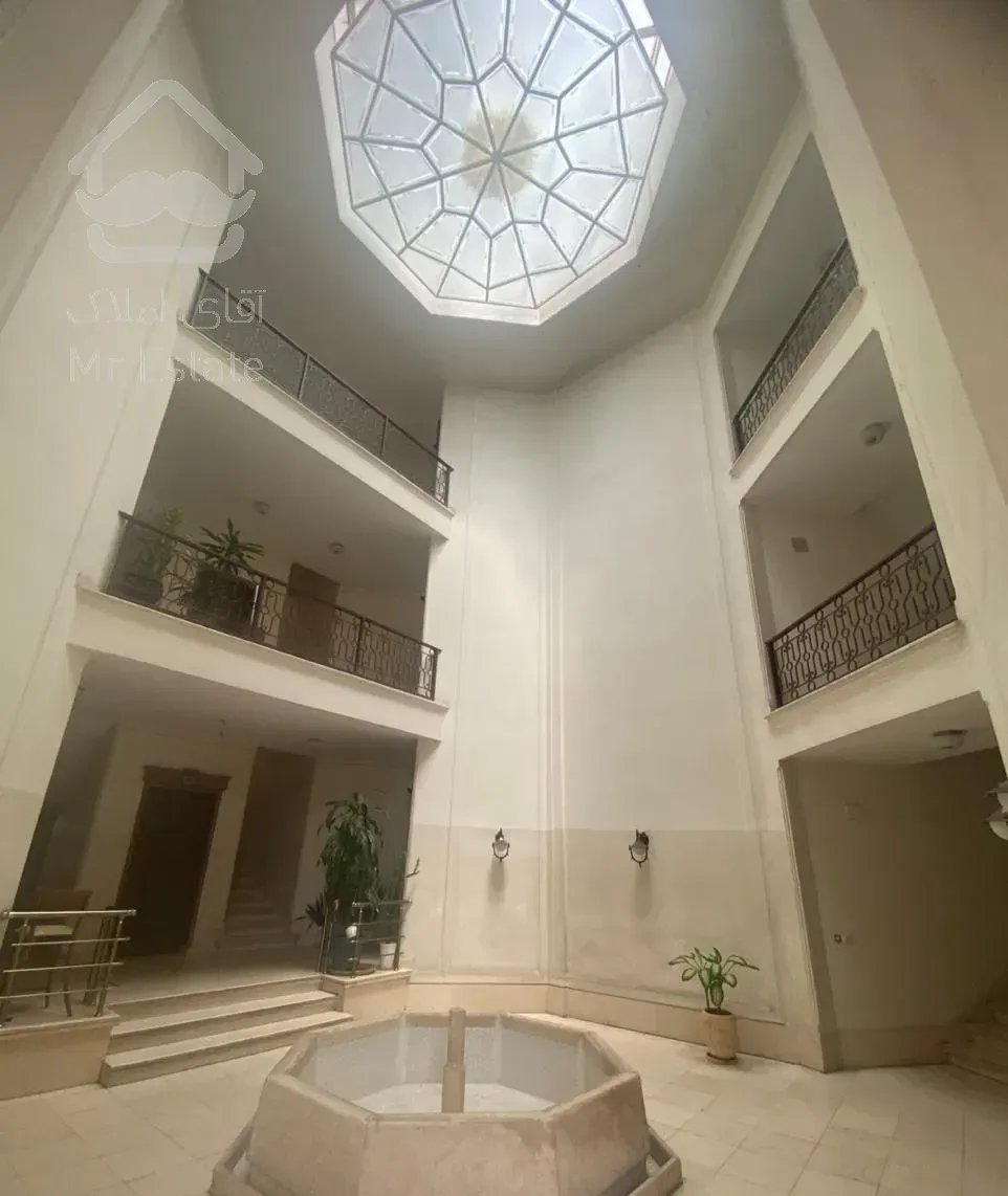 ۱۷۶ و ۱۷۲ متری ۳ خوابه در فرمانیه شرقی قدرالسهمی