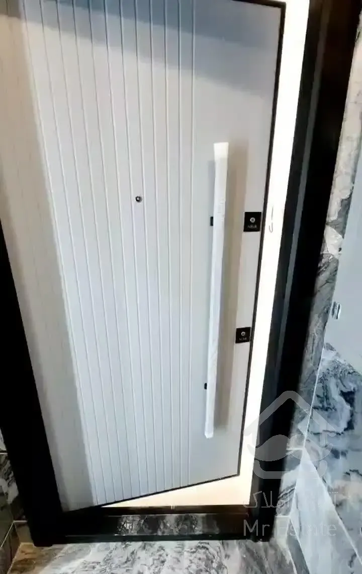 ۱۲۰متری چیتگر/ فول دیزاین ۳ خواب /معاوضه/ وام