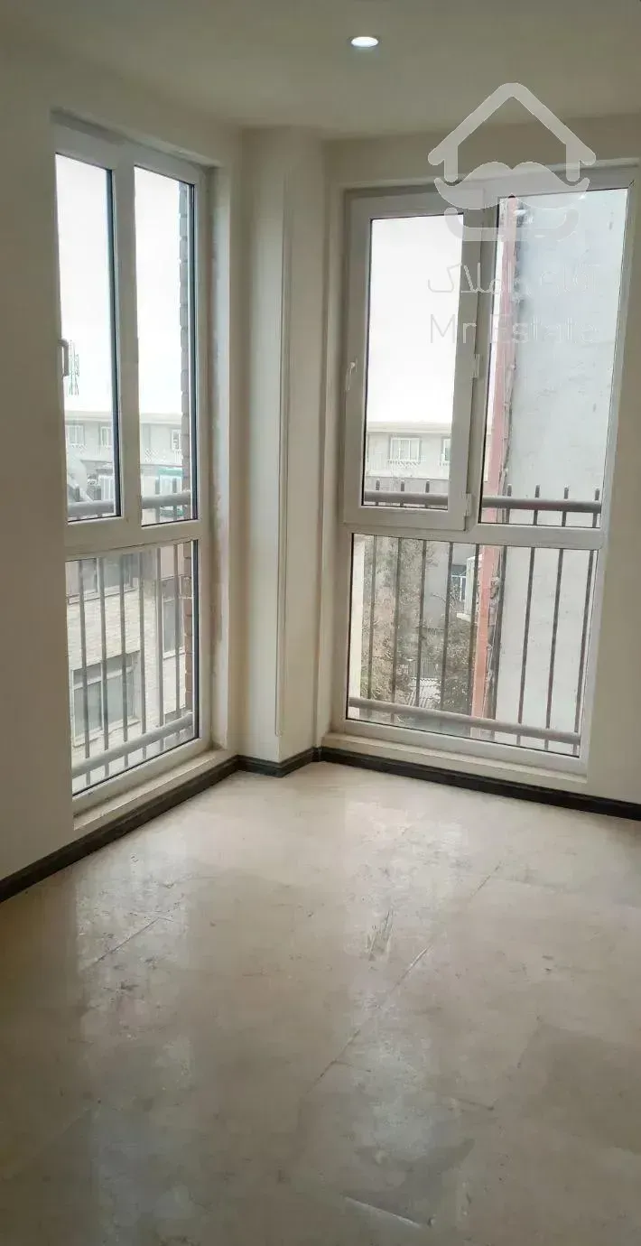 ۸۵ متر نوساز ۲نبش شیک ولیعصر-طالقانی