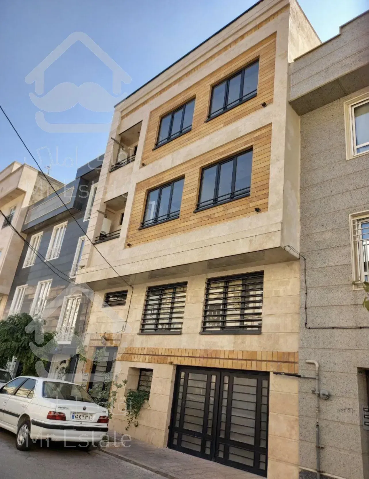 فروش۳طبقه‌نوساز/تک‌واحدی/۲۰۸ مترزمین/منطقه۲۲