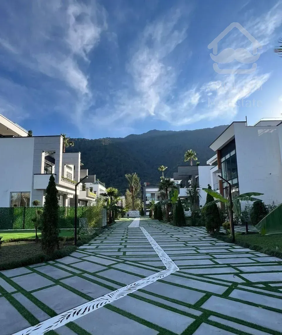 ویلاشهرکی/مدرن وحرفه ای/آسانسوردار/استخرچهارفصل